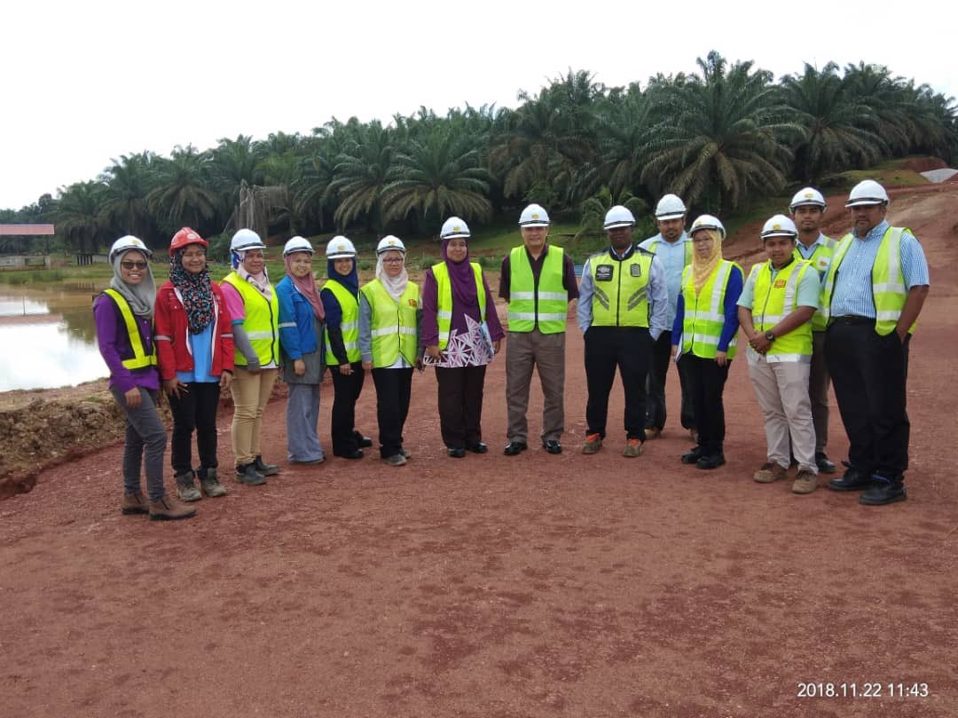 UPKZonTimur2's tweet photo. Audit pembinaan alam sekitar dari Caw Alam Sekitar dan Kecekapan Tenaga ke Projek Menaiktaraf Jalan Persekutuan FT83 Chenor. Semoga taklimat dan audit yang dijalankan dapat meningkatkan tahap pengurusan alam sekitar projek ini.@Zulakmal8 @HasmiJkr @NorHayatiIsma16 https://t.co/nYlTNZoP3e