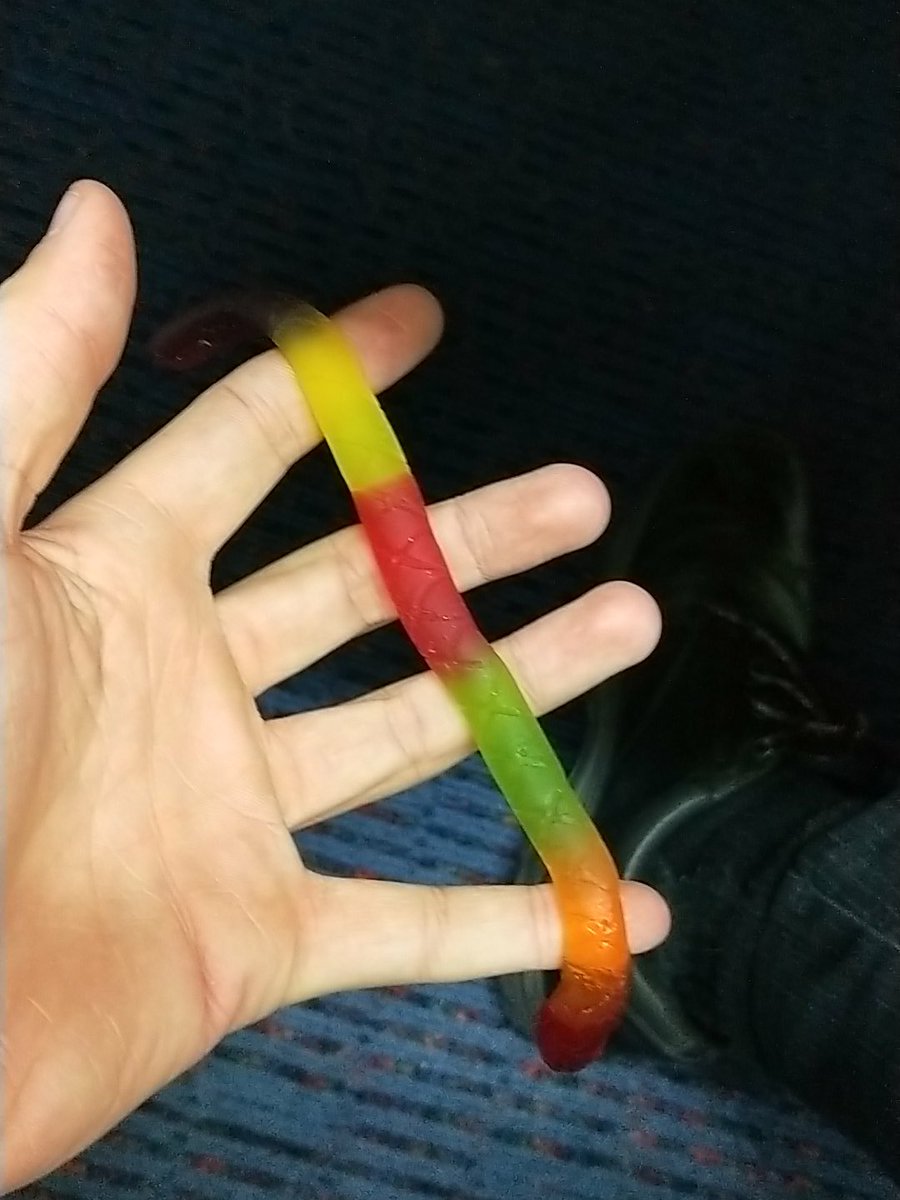 GreenSmite's tweet photo. Killer pythons are the best lolly #pyton #killerpythin #lolly #sweeeets https://t.co/tvqtb13Vpw