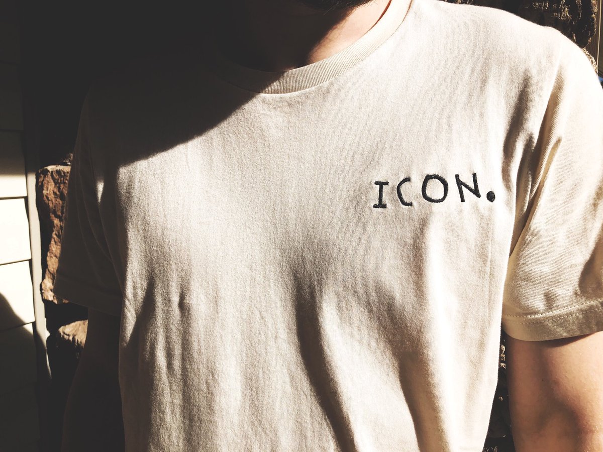losticonapparel's tweet photo. Happy Thanksgiving Icons! 🦃 We are super grateful for you guys and will continue to try and bring you the best quality. Check out this embroidered premium quality short sleeve tonight at midnight! #VolumeTwo #YourOwnIcon https://t.co/L73wE4AfoF