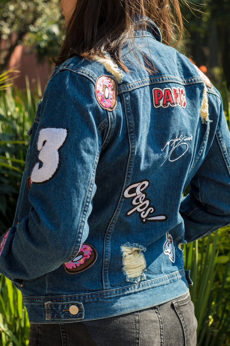 layloficial's tweet photo. ¿Estás lista para ponerte #LaylStyle? Debes demostrar que tienes el estilo, así que sube una foto personificando @mychbillie a tu cuenta de INSTAGRAM. Etiquétanos y usa el hashtag #LaylStyle, elegiremos la foto más creativa y más divertida. ¡Mucha suerte a todas! 🤘🏻 https://t.co/HGopkhJK8H