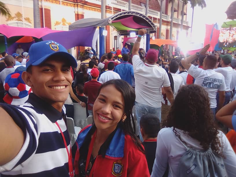 Unefa_Barinas's tweet photo. Delegados #Unefanb #NúcleoBarinas de la FVEU asistieron al encuentro con el Presidente Nicolás Maduro por el Día de #EstudiantesDeLaPatria #UnefanbExcelenciaEducativa https://t.co/pYRqC0CPOB