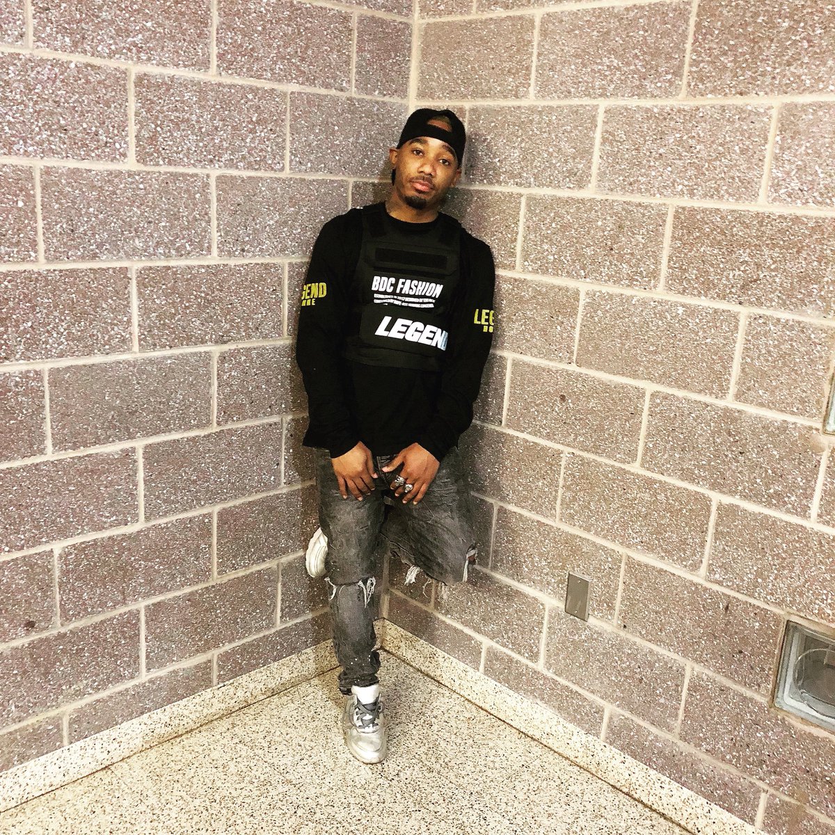 Teno_Rick's tweet photo. Best Kept Secret! 🤫 #BDCFash #LegendHomme https://t.co/xobiAIMVeU