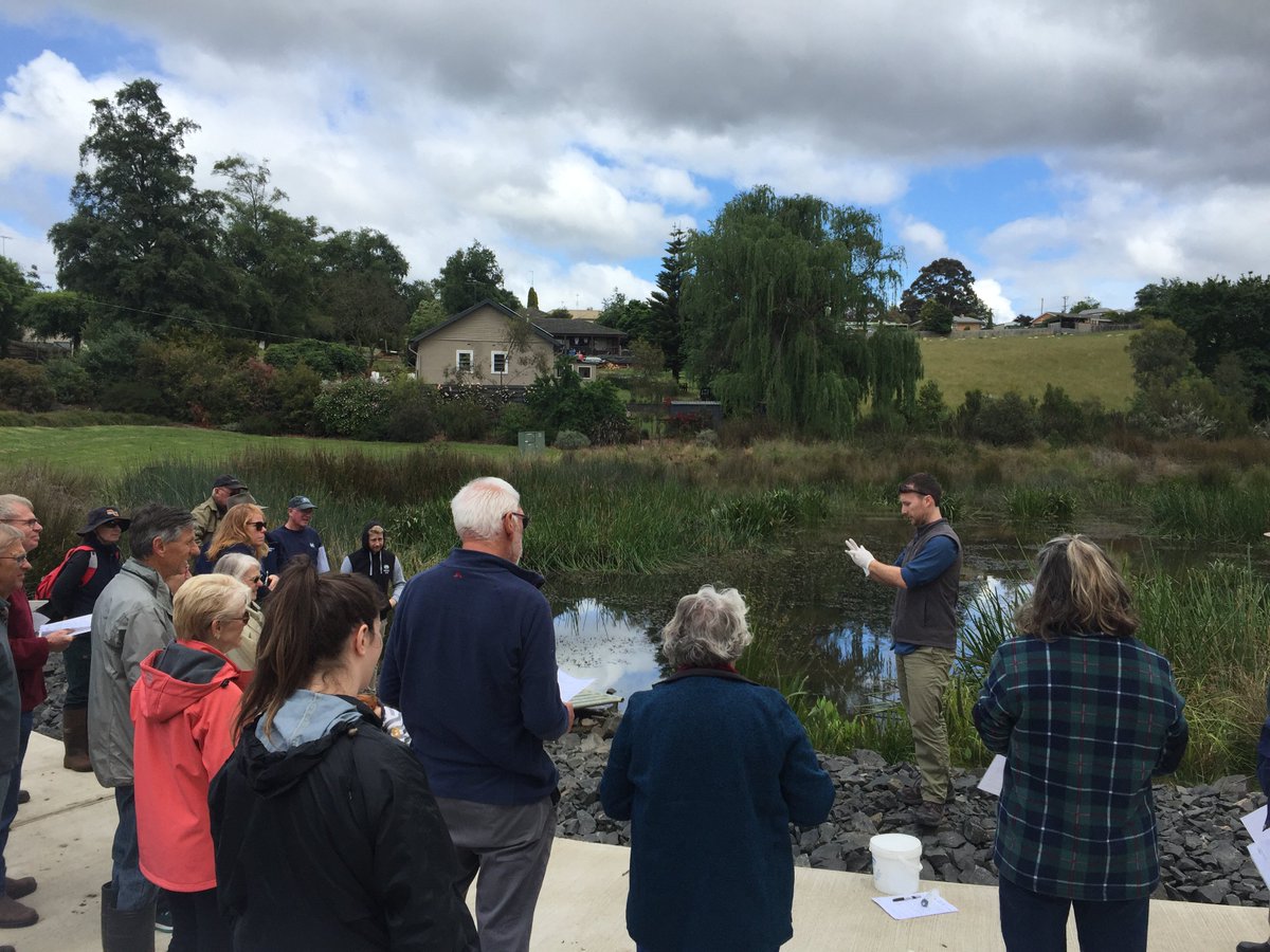 enviro_DNA's tweet photo. 16 farm dams in west Gippsland got some extra attention yesterday from a bunch of farmers &amp; locals taking #eDNA samples to detect wildlife. Dams can provide important support for biodiversity in agri landscapes #citizenscience @AusLandcare @landcarevic @WPCLNLandcare @CitSciOZ https://t.co/SLFG1RfcBG