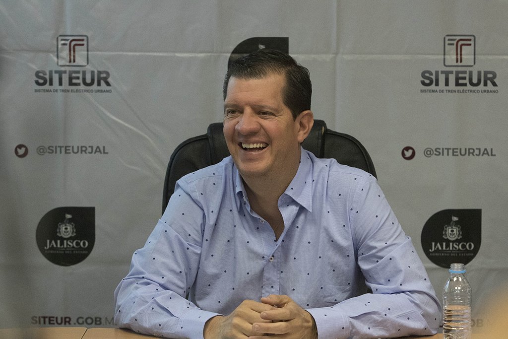 SITEURJAL's tweet photo. Hoy, el Director General del SITEUR, @GDLRodolfo, hablará de las obras de la #Línea3 del Tren Ligero en el programa #AFondo con @RaulFriasLucio y @EFToussaint a las 22:00 horas. @Meganoticias https://t.co/MBdV3OIWDH