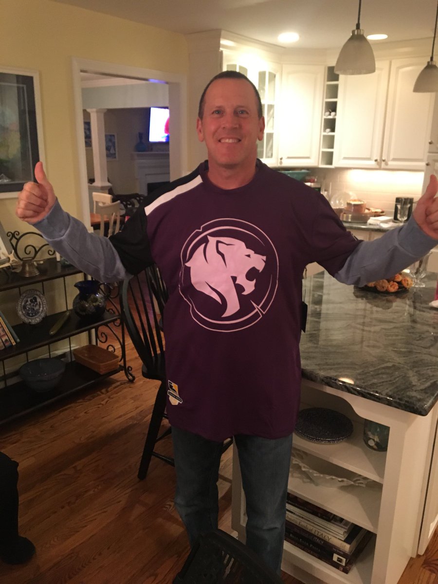 KeithBroderick1's tweet photo. Wearing our new gear.  Go ⁦@GLALegion⁩ ⁦@Far_OW⁩ https://t.co/HkgEqJh9Rm