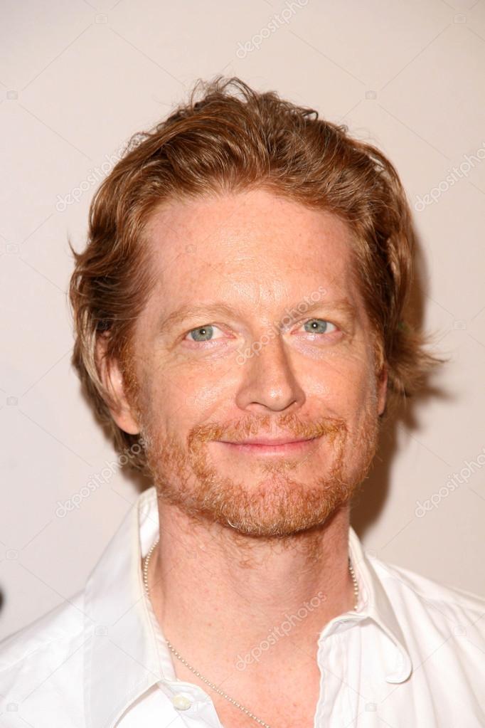 EN @HogwxrtsCollege BUSCAMOS A:

• William ''Bill'' Weasley.
• Edad: 52 años.
• Rompedor de maldiciones.
• Esposo de Fleur Weasley.
• Fc: Eric Stoltz. (Se puede cambiar)

RT.RT.