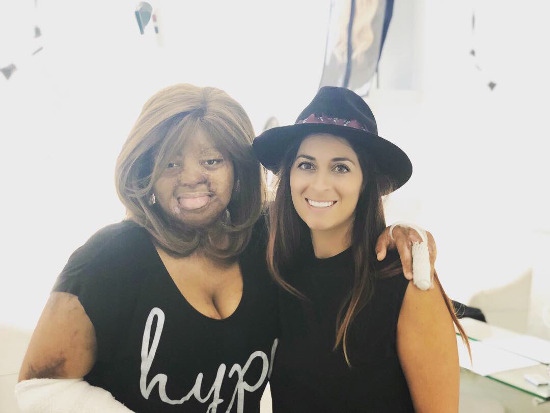 RaychelHarrison's tweet photo. #bts from my shoot at @salonnuuvo with @Kechi - the show airs this evening on @extratv check your listing guide for time - tune in 💇🏽‍♀️❤️ https://t.co/5HmPEmrg9R