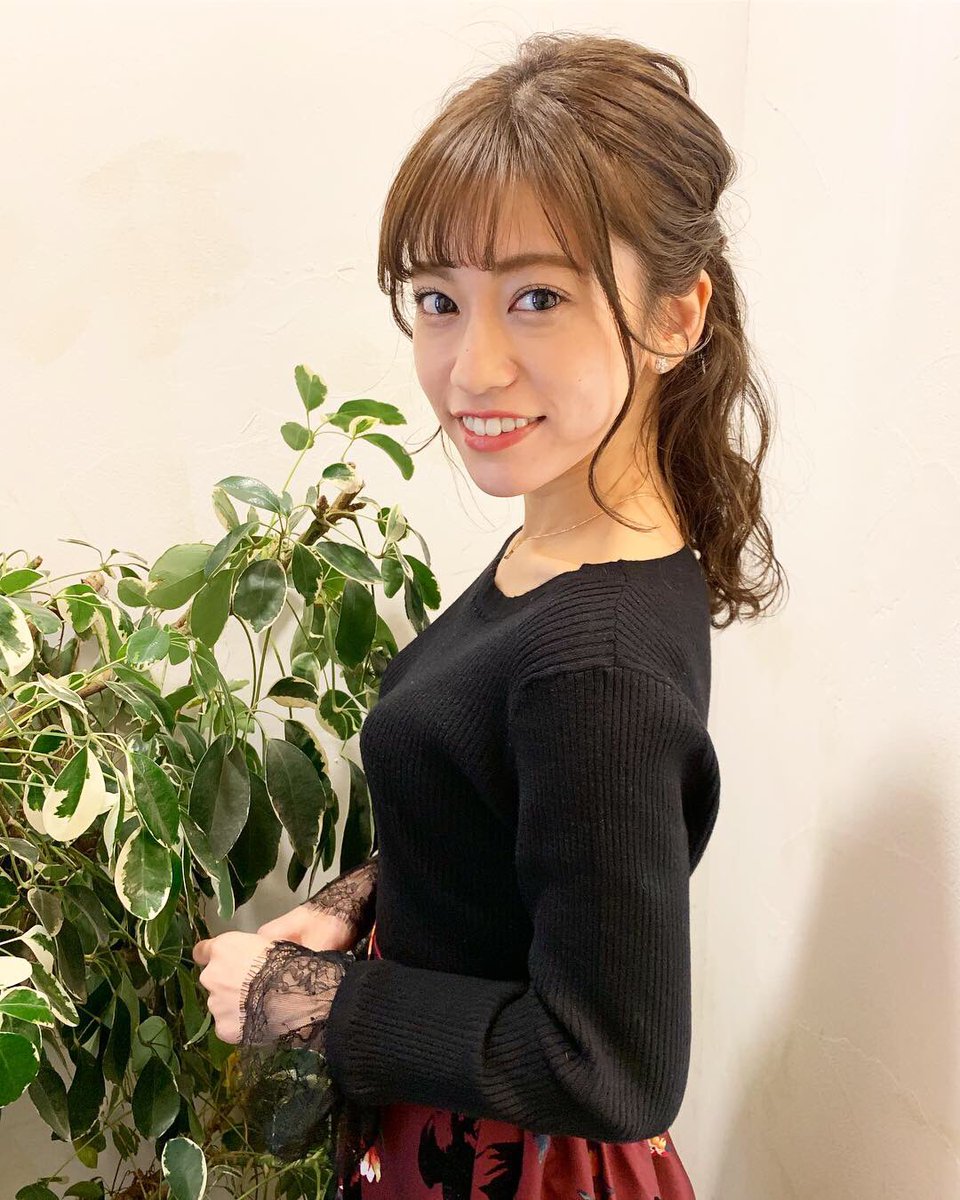 michicoisono's tweet photo. @reimi_osawa ♡
先日のイベントにてヘアメイクさせて頂きました♡

今回はMCと言う事でハーフアップで大人めに仕上げさせて頂きました😊
いつもありがとうございます🍁

#lewin #lovll #ハーフアップ #ヘアメイク  #ヘアアレンジ #女優 #モデル https://t.co/FO1fSxDnQt