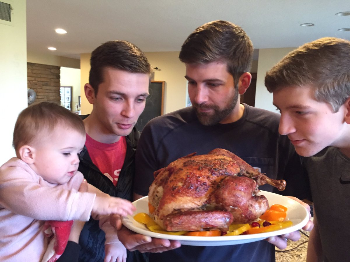 threeoakscattle's tweet photo. Also thankful to have sons and grandkids all home for holiday too. https://t.co/BLJCjjcqGm
