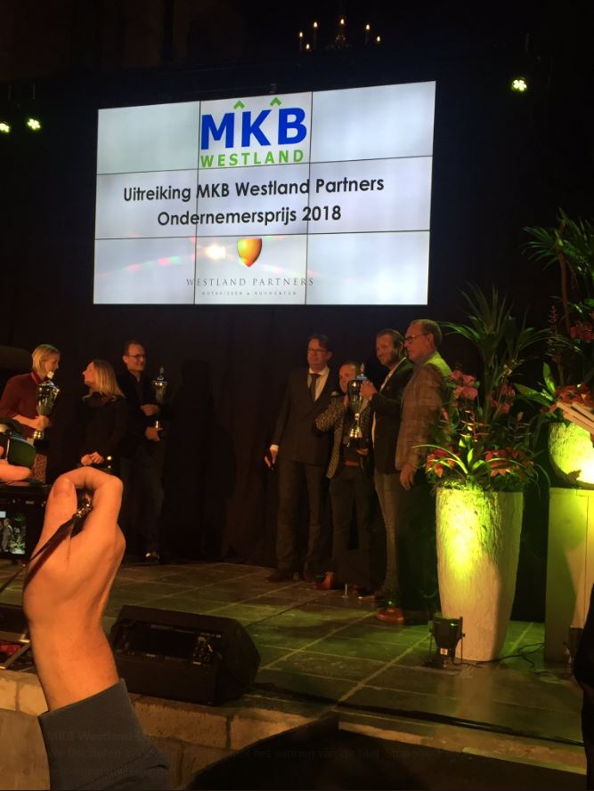 WePeople9's tweet photo. We feliciteren @worldstream met het winnen van de MKB Westland ondernemersprijs 2018! WePeople was ook aanwezig, het was een zeer geslaagde avond. https://t.co/8yWcoclrc9