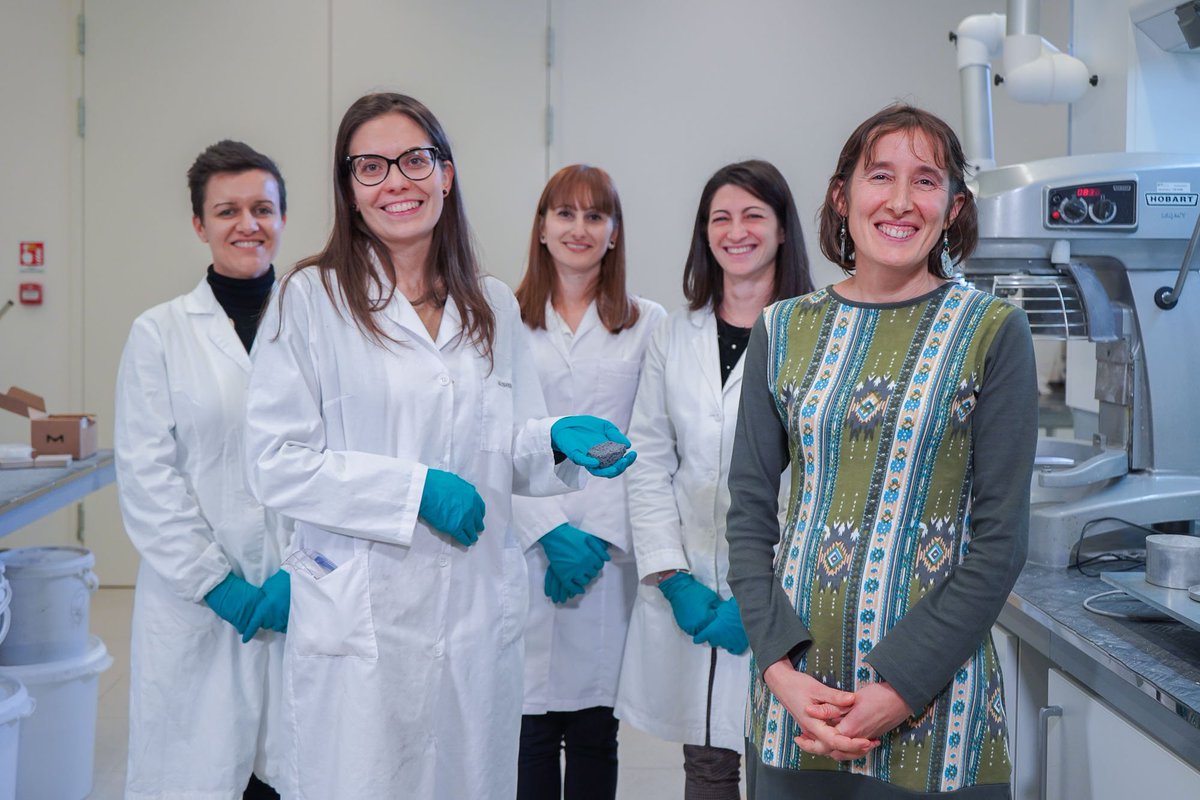 hd_materialsIT's tweet photo. Un #cemento che si ispira alla natura e diventa capace di assorbire le polveri sottili. Italcementi, nell’ambito del @premiomarzotto, ha scelto questo progetto dell’@unibs_official. Soluzione che incarna lo spirito di innovazione e sostenibilità di Italcementi/@the_hc_group #pgm8 https://t.co/mzwvCJ657Q