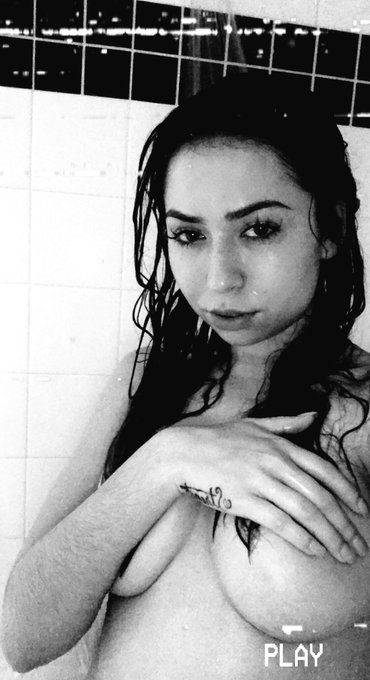 🖤🖤🖤 https://t.co/fQpQDAHwuO