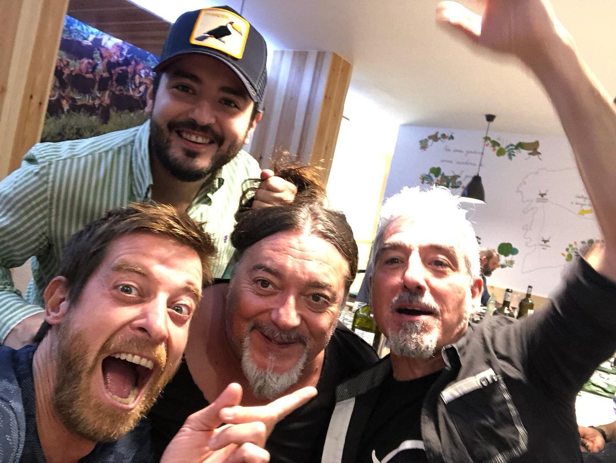 Puro Show con mis queridos <a href="/aarongue7/">Aarón Guerrero</a> <a href="/PazosSergio/">sergio pazos</a> <a href="/ManuBaqueiro/">Manu Baqueiro</a>