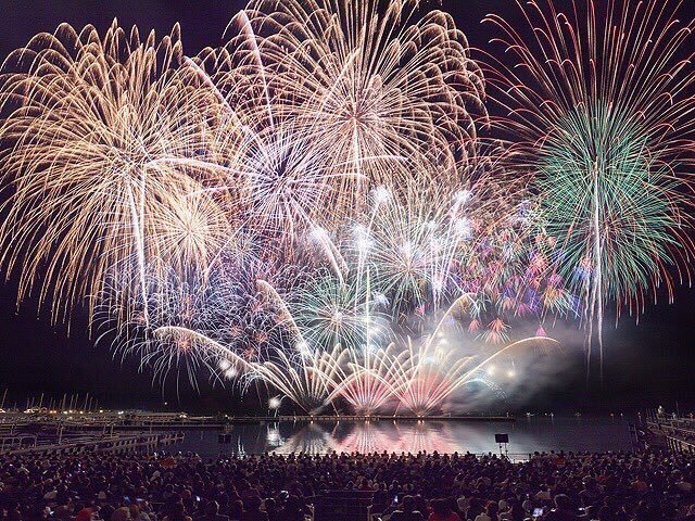 LA72531776's tweet photo. 🎆ハウステンボス花火大会🎆

9/23九州一花火大会✨打上総数22,000発

めっちゃ綺麗😍😍💕 https://t.co/MUfZw9sRh5