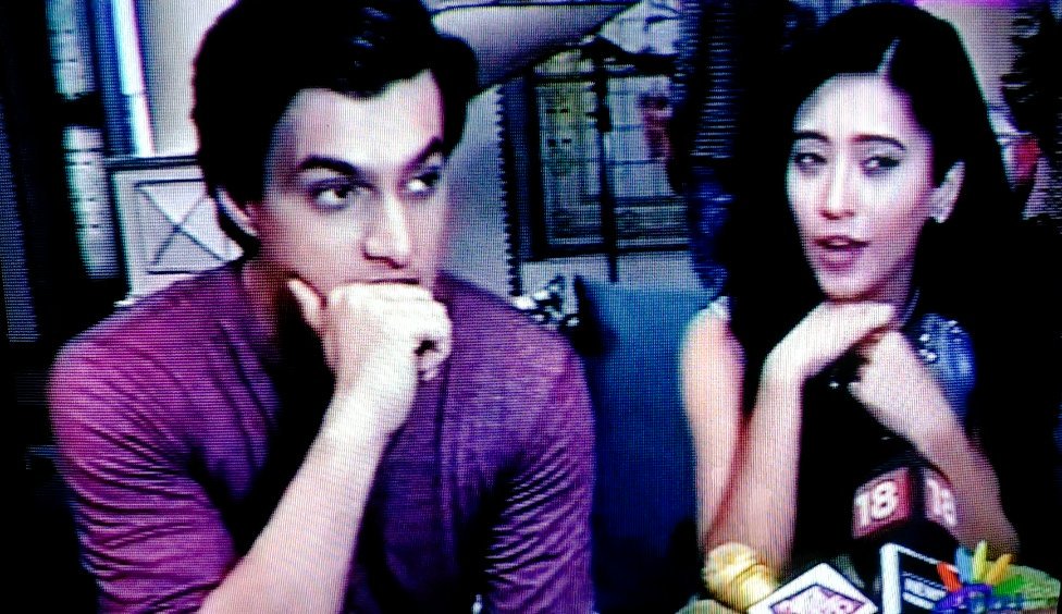 shammakaira's tweet photo. Here comes the Momo ke cute harqate #fingerbiting
🙈😍😍😂😂
#yrkkh @Janhavi91084685 https://t.co/3b35dJEXkO