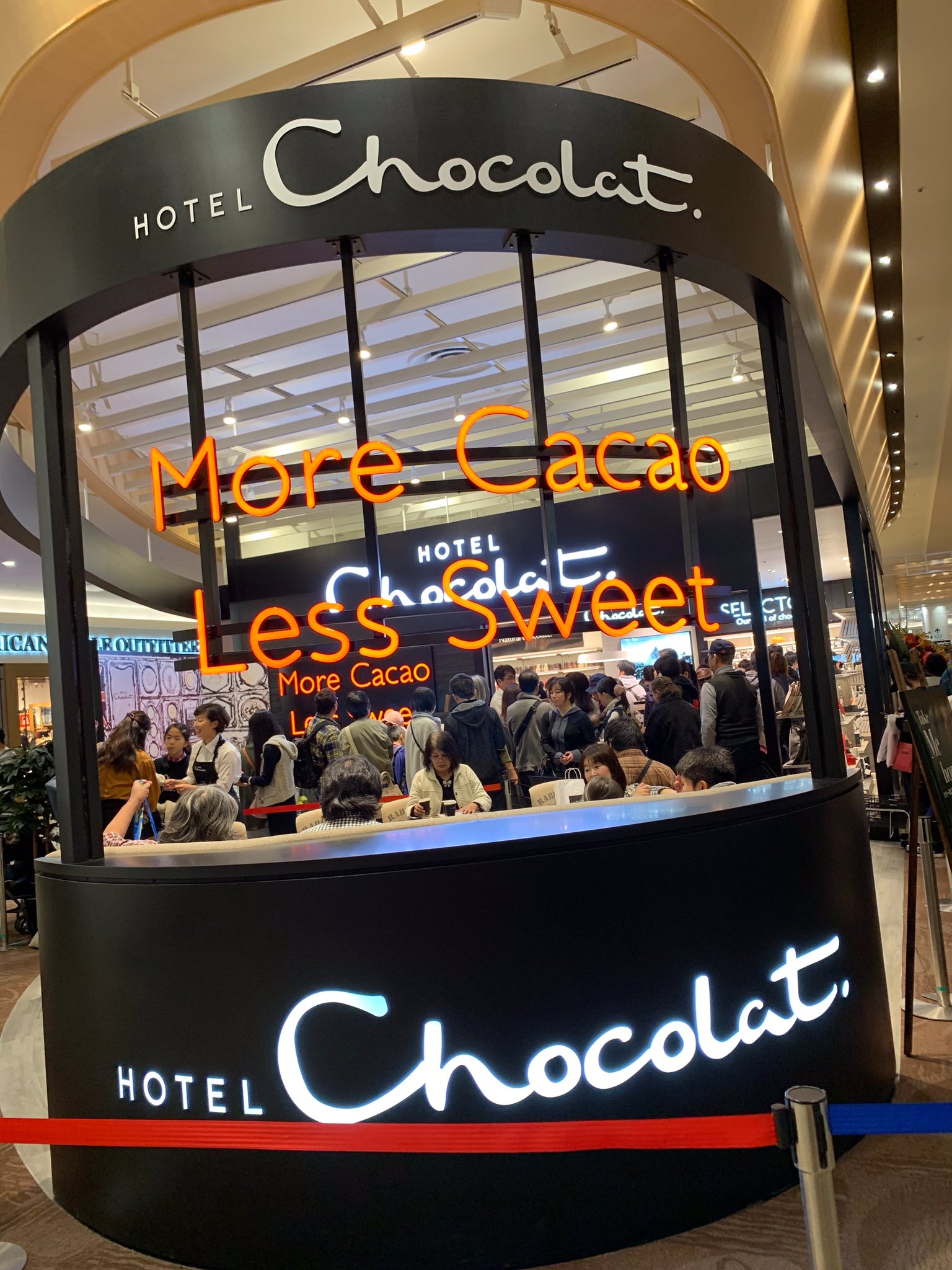 Twitter पर チョコレートくん イギリス発のチョコレートブランド ホテルショコラ 本日11月23日 金 国内1号店が埼玉の越谷 レイクタウンmori2階にオープンしました T Co I6fvfi93ck Twitter
