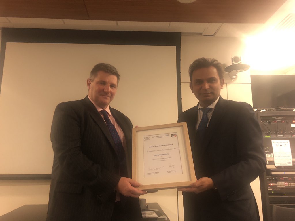 sonnyurol's tweet photo. Honoured to host the BAUS President @GuysUrology Fascinating talk on trauma and insights into the management of penile cancer. Looking forward to day 2 and in particular the balloon debate on ‘if BAUS could fund 1 course....’ https://t.co/KL5fPfZgmc