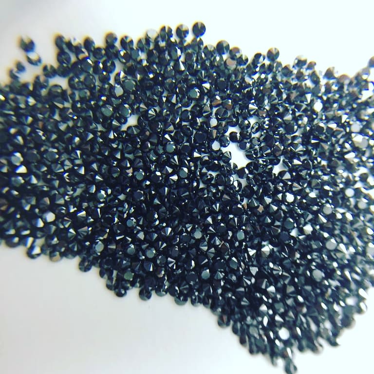 vvsjewelrystore's tweet photo. Worldwide overnight shipping available.
Write to us on info@vvsgems.com in you’re interested to buy.
Call: +91 94278 91718
Log on to https://t.co/ts7xbQisNb to see vast inventory of diamonds 💎 💎💎
#diamonds #VVSGems #Thelanguageofdiamond #smalldiamonds #blackdiamonds https://t.co/IuybcKno9X