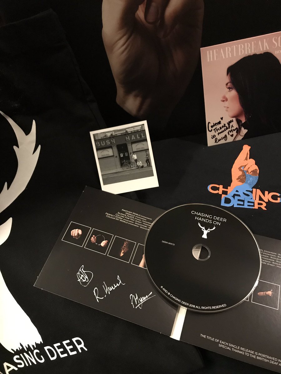 ContactusEaling's tweet photo. #NowPlaying
“Don’t Be So Surprised” by Ealing-based @ChasingDeerBand - off the cd brand new and hot hot hot from the band’s debut album launch, the song’s not even out on iTunes yet! 🔥
(Thanks @HodkinsonNichol and Ramona for sorting out my #ChasingDeer bundle)
#ChasingDeerDay https://t.co/C8ZSacyR6a