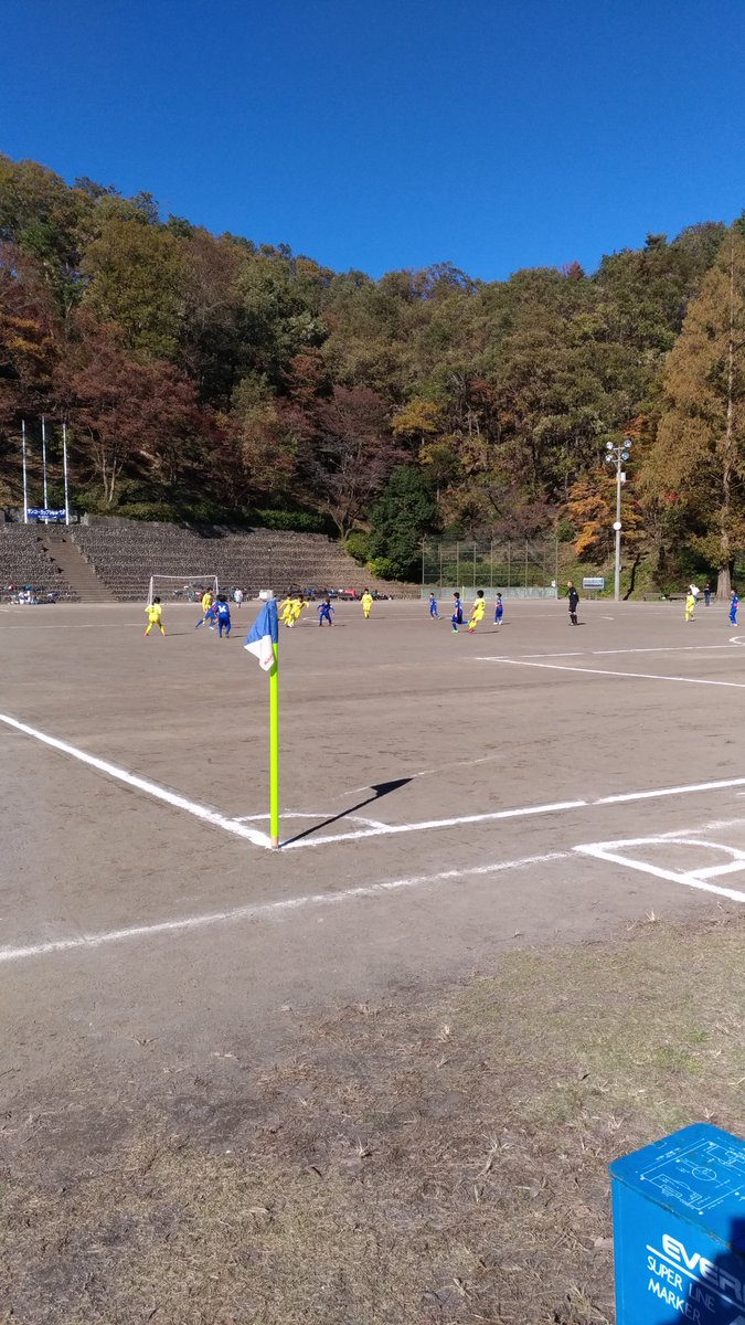omefcjr's tweet photo. 本日青梅FCJr主催、サンコーカップが開催されています！
雲一つない晴天のもと子供達は真剣勝負を繰り広げています！ https://t.co/e1Pan5QKVg