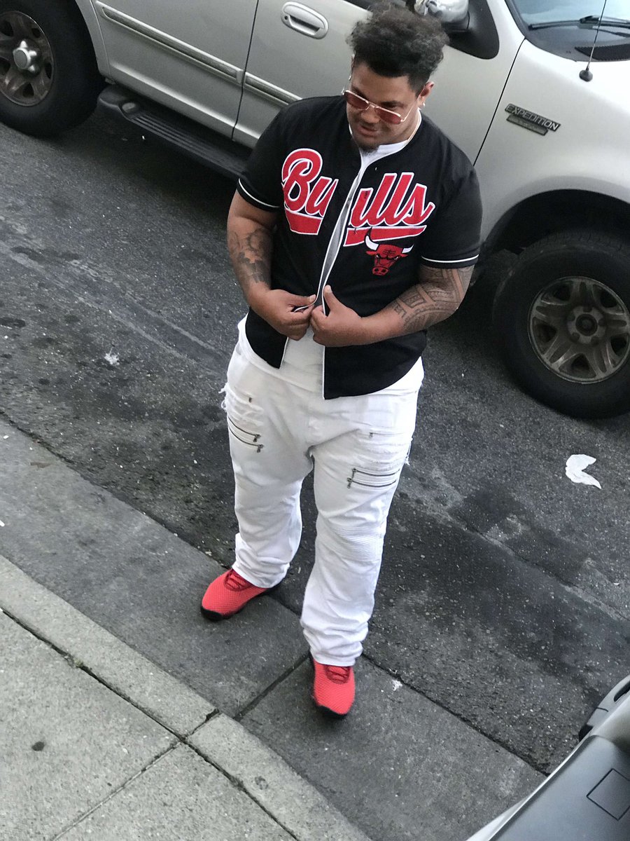 fredupnext's tweet photo. “the streets ain’t got no heart and a bullet got no name” 

💔 love you always brother #Ueas🌎 https://t.co/MX4hDowFZ9