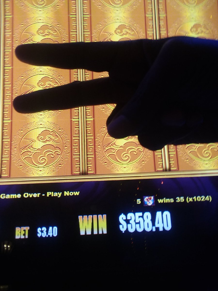 SafetyCreation's tweet photo. Me 2nite at
@harrahsnola
a half hr ago! Great hit; great nite! DEFINITELY deserved the official Cap Black Peace Sign in the picture! :)
@Total_Rewards
Member. #TotallyRewardingContest https://t.co/OWtvfPIOsf