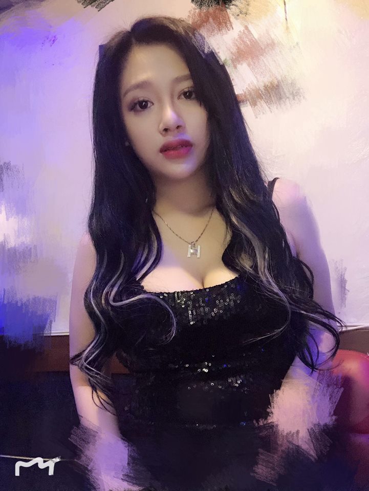 sallywolfee's tweet photo. Người ta nói con gái sinh ra là để được che chở!! Vậy sao em cứ phải gồng lên giả vờ mạnh mẽ hả em? https://t.co/F7rEVhclcG