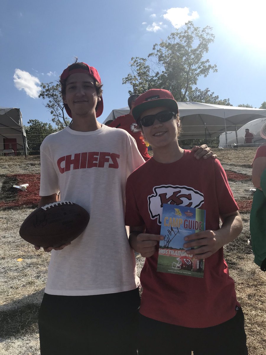 Beth Ann 🌻 tweet media