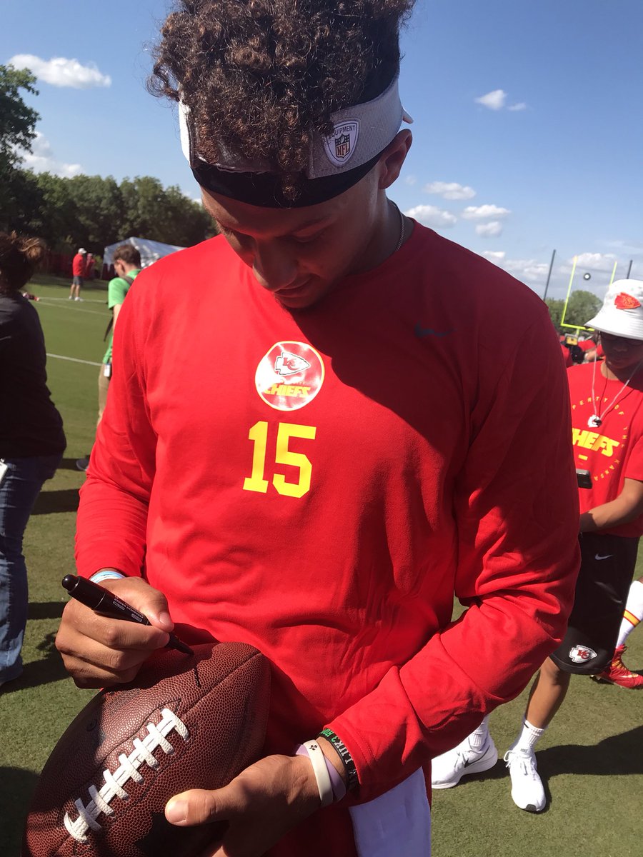 Beth Ann 🌻 tweet media