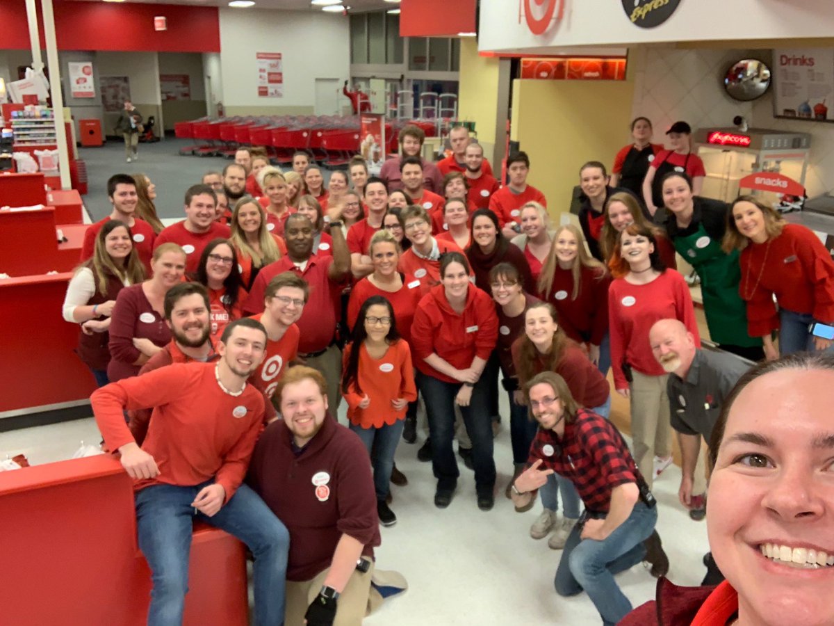 I am super thankful for this team! They sure know how to make a girl proud! T1096 WINona continues its quest for #holidaydomination <a href="/RicaDevas/">Erica DeVasier</a> <a href="/Marisa_ann28/">Marisa Williamson</a> <a href="/KimWicka/">Kim Wicka</a> <a href="/adriennelebo/">Adrienne Lebo</a> <a href="/MouselAdam/">Adam Mousel</a>