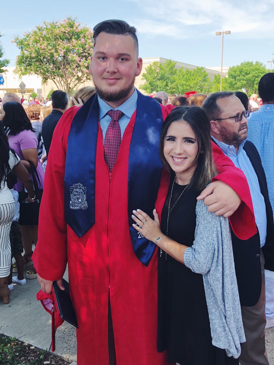 toris77's tweet photo. How I got so lucky, idk, but I’m super thankful for him and all he does for me🥰 https://t.co/WnAafMPUWA