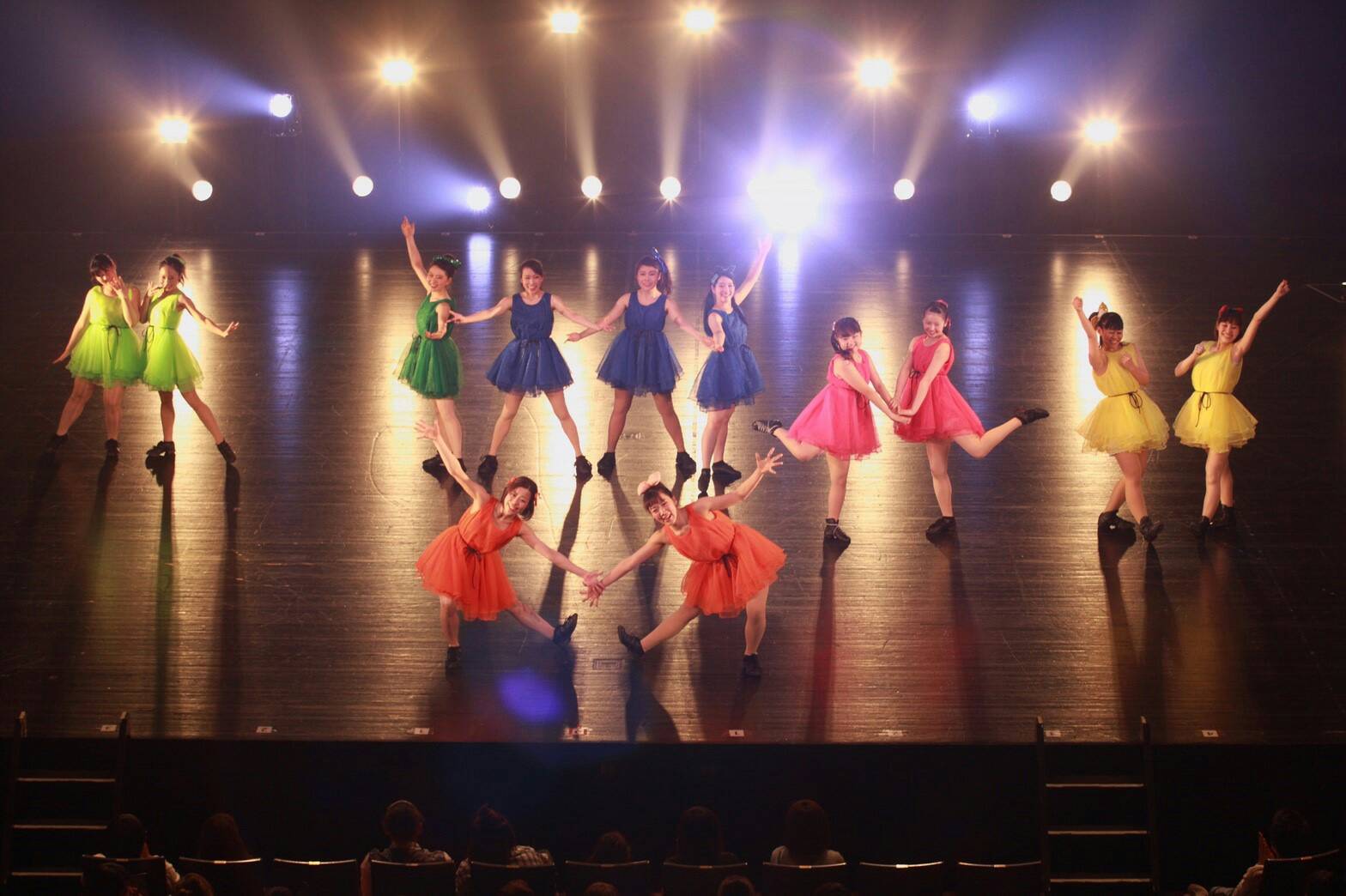 Tune In Dance Studio V Twitter 土曜9時 テーマパークダンサー育成クラス Koizumi先生 T Co Phbimk8xny テーマパーク エンターテイナーオーディション テーマパークダンサー オーディション ジャズダンス ダンス テーマパークダンス キャラクター