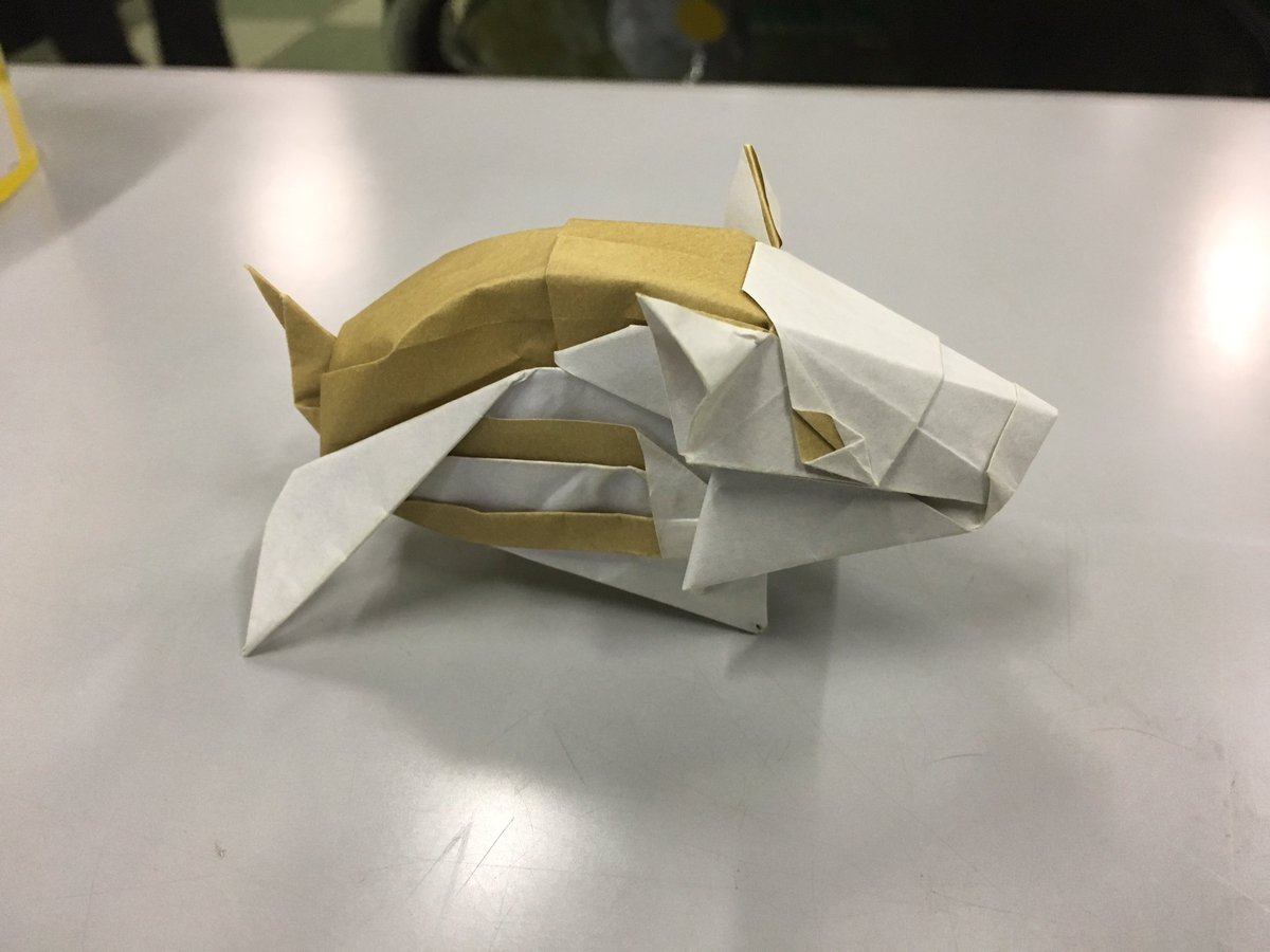 BD4483M4031's tweet photo. 静岡コンベンション 1日目 2時限目 教室E
作品名「うりぼう」
講師・作者 亀井 浩平さん https://t.co/I44zWkaowD