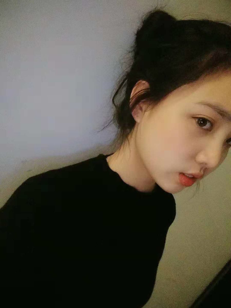 hz_ntr's tweet photo. who wants her number? https://t.co/wKiadwDqcR
