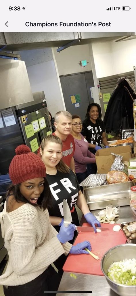 championsfound's tweet photo. We can’t do anything without you! Thanks #volunteers that served at the #Youthcare #Seattle #homelessYouth  #Thanksgiving2018 #Bellevue #Tacoma Team https://t.co/SmAwkUtBwC