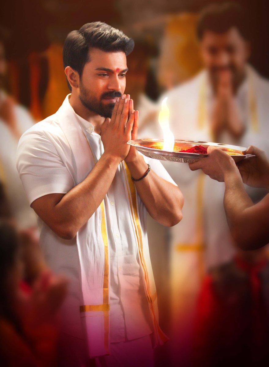 yuviRCcult's tweet photo. Without Logos, HQ Still of Mega Powerstar #RamCharan... 

#VinayaVidheyaRama #VVR 

@Advani_Kiara @vivekoberoi 
A Rockstar @ThisisDSP Musical...
A Boyapati Sreenu Film... @DVVMovies https://t.co/svBRTvf3xh