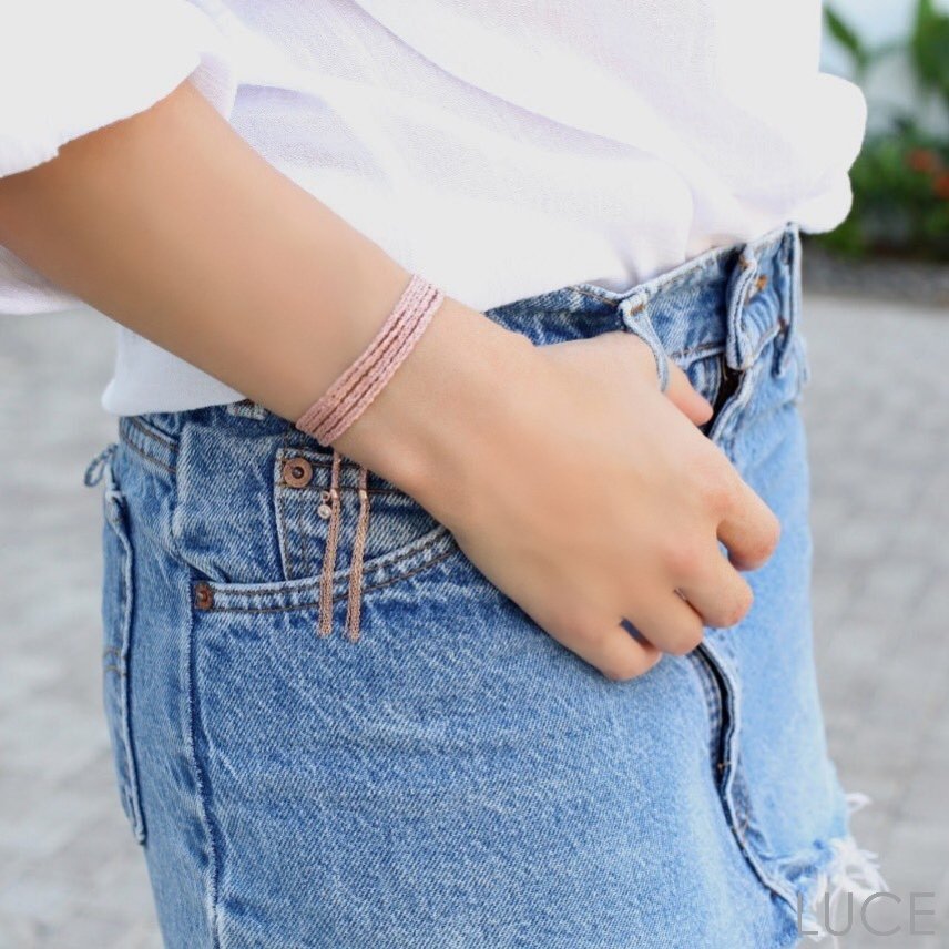 luceconcept's tweet photo. It's a new day , fresh start , fresh energy , new opportunities. Get your mind right , be thankful, be positive and start your day right.  😘

#luce #luceconcept #lucespirit #lucejewellery #jewelry #jewellery  #lucejewels #lucejewelry #rosegold #silver #personalize #bracelet https://t.co/uB5l7UhqPF