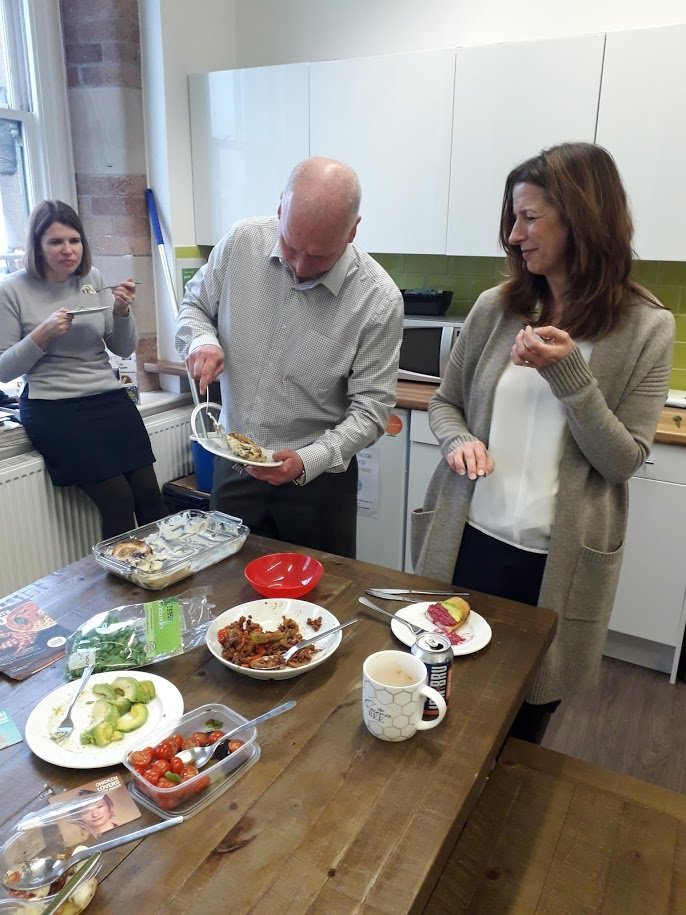 ZeroWasteScot's tweet image. Proud to be part of @2EWWR this year, we hosted a Leftover Lunch in our office demonstrating that sharing is caring – both about others &amp;amp; the planet. Reduce #FoodWaste, connect with those around you, and host your own Leftover Lunch: ow.ly/IhpM30mITZL #EWWR2018