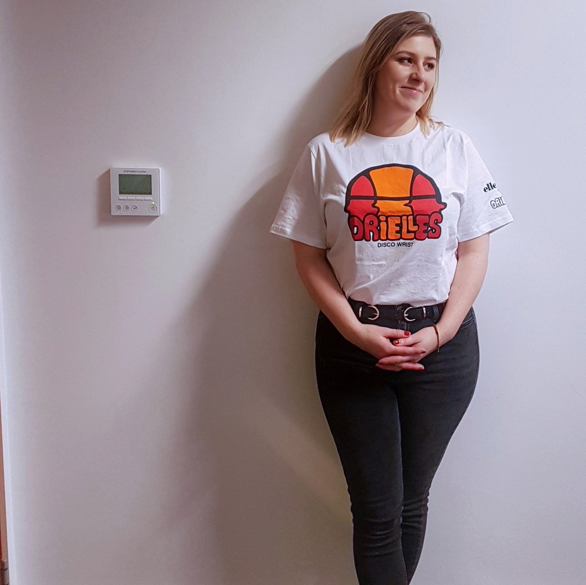 GILILAcademy's tweet photo. Ask and you shall receive! The Orielles played Huddersfield Library in September and we loved hearing them on BBC 6! Great work team. 👊🏼

@TheOrielles @kim_neverenough @climbthathill @BBC6Music #TshirtDay #librarygig #theorielles https://t.co/F51ZmW1WI3