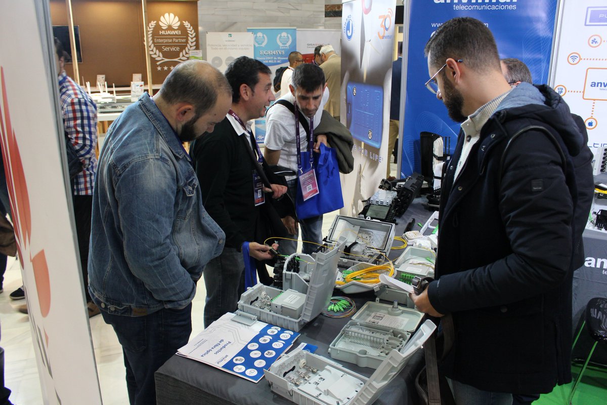 Anvimur's tweet photo. Última hora de la #acutel2018. Muchas gracias a todos aquelos que habéis visitado los stand de Anvimur Telecomunicaciones. https://t.co/OADxfQlryV