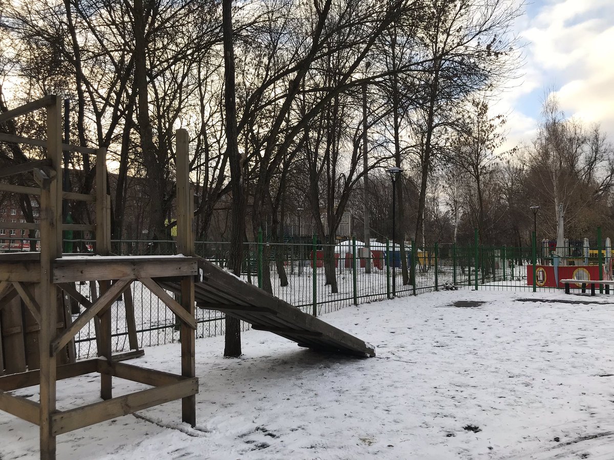 В Детском парке строится горка для новогодних гуляний #Детскийпарк #Пенза