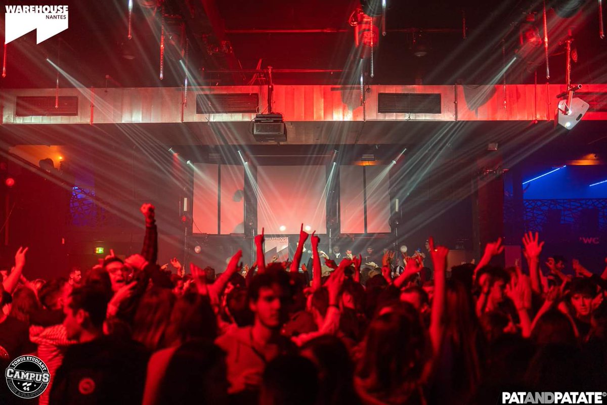 warehousenantes's tweet photo. C'était le tonus Art &amp; Design au Campus du Warehouse avec @AlexVanDiel 🎈💥 https://t.co/ztYgdI0Wr2
