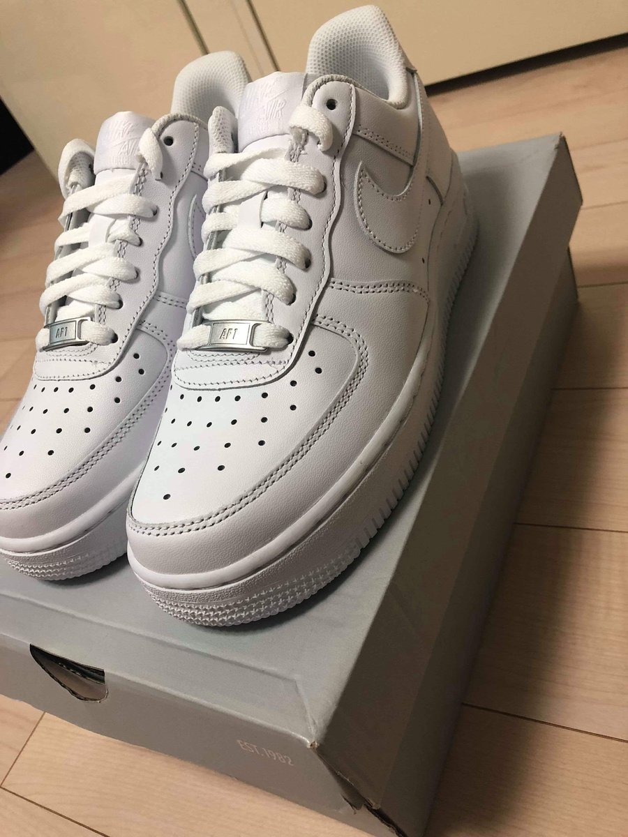 PreorderKOREA7's tweet photo. Sale❗❗❗❗Nike AF1 ของแท้จากเกาหลี
 ป้ายห้อย แท้ยิ่งกว่าแท้🇰🇷

Size 7.0us

ราคา 3,000 บาท รวมส่ง

โดนเทเลยเอามาsaleค่าาา มาซื้อหน่อย🤗😍

#af1#nikeairforce#nikeakorea#สินค้าพร้อมส่ง#พรีออเดอร์เกาหลี https://t.co/HOVUFclhT6