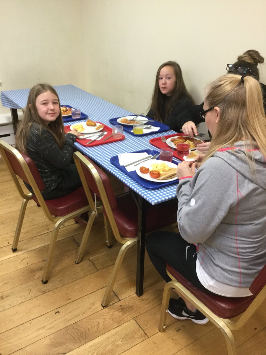 StMarksPrimary1's tweet photo. Final breakfast before home #lockerbie2018 https://t.co/pTQBoXHXeT