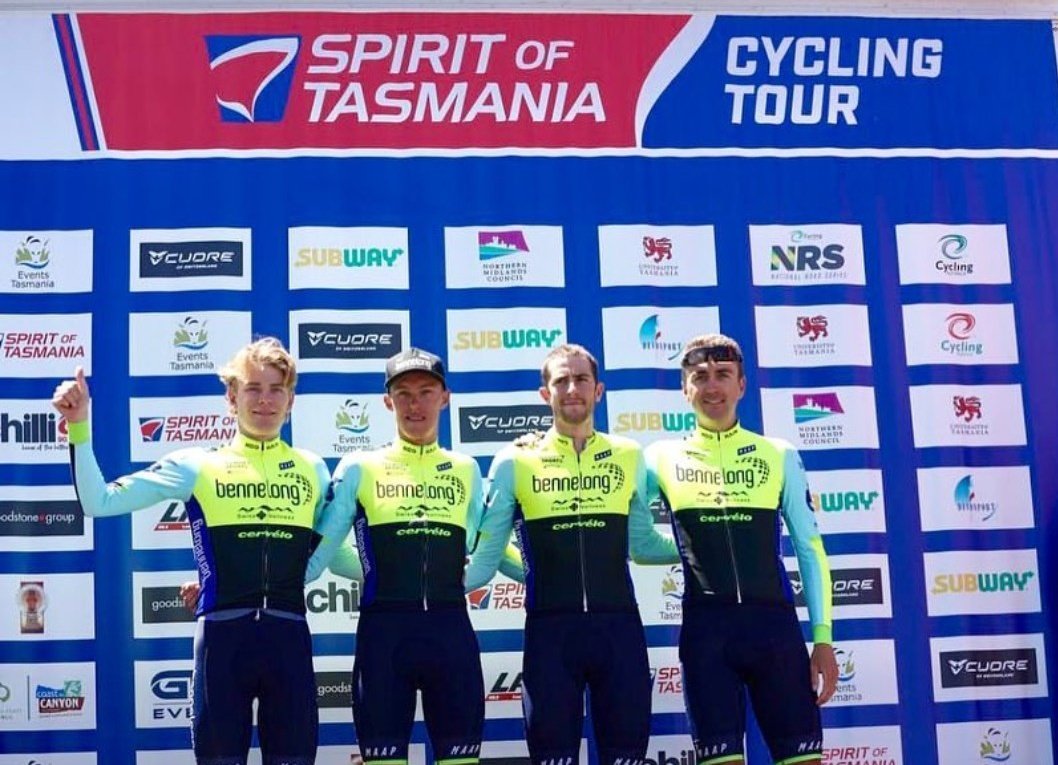 ZXCycling's tweet photo. π¦πΊ #ToT18 final GC
1 π¦πΊ @DylanSunderlan2
2 π³πΏ @Michael_Vink
3 π¦πΊ Cameron Roberts
4 π©πͺ @Raph_the_Kaiser
5 π¦πΊ Oliver Martin
6 π¦πΊ @ryanstandwich
7 π¦πΊ @chrisharper94
8 π¦πΊ Jay Vine
9 π¦πΊ Kaine Cannan
10 π¦πΊ Sebastian Presley
#NRS18 #cycling https://t.co/DESHQoWtAA