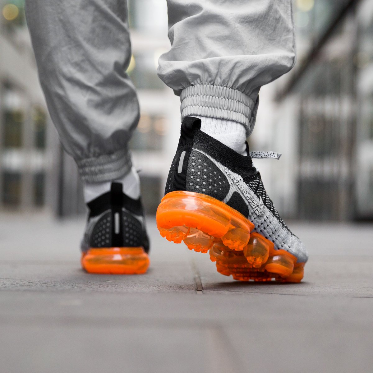 vapormax white black total orange