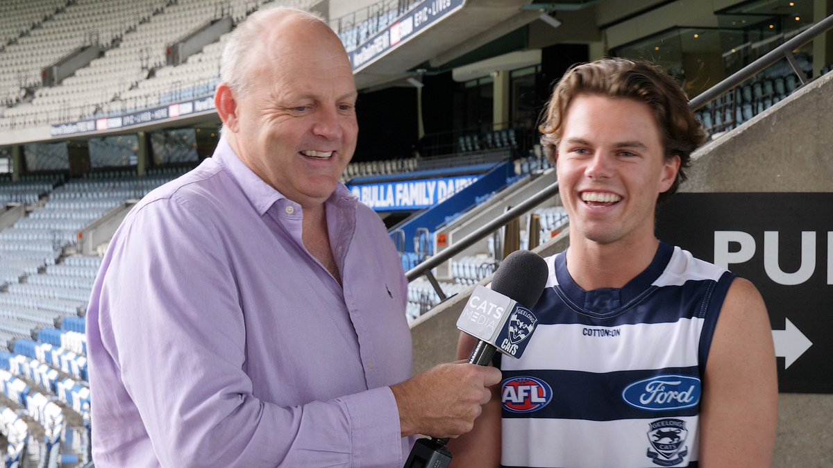 "Welcome to the family cocko, in more ways than one."
The Brownless Dynasty lives on in Geelong π
#StandProud #WeAreGeelong