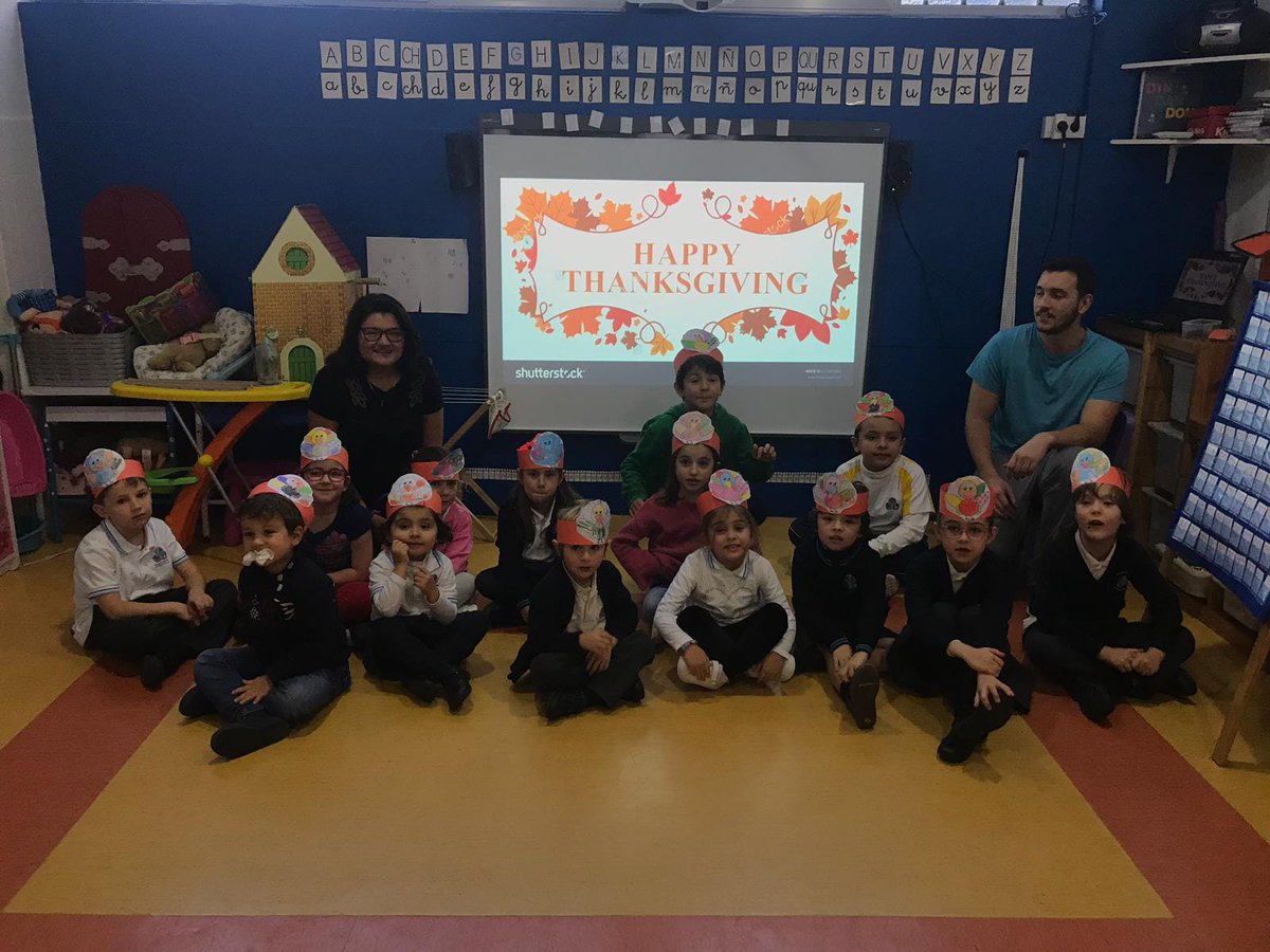 esnsantander's tweet photo. Hemos realizado ayer otra Actividad de #ErasmusInSchool dentro de los #InclusionDays de @ESN_Int, celebrando el #ThanksgivingDay2018 con los niños del colegio Ed.Infantil María Reina Inmaculada de #Santander.#THISisESN
#erasmusforsocialinclusion https://t.co/CYbYoW7JFY