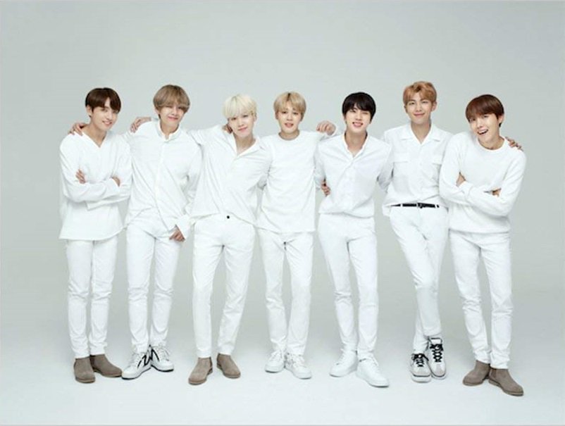 labella_dr's tweet photo. Magandang pang regalo ngayong pasko para sa Kaibigan mong BTS Fan!
For only Php899! #BTS #BANGTAN #bangtanboys #foundationpack #btscosmetics #drlabella #army https://t.co/c9jna0AtrA