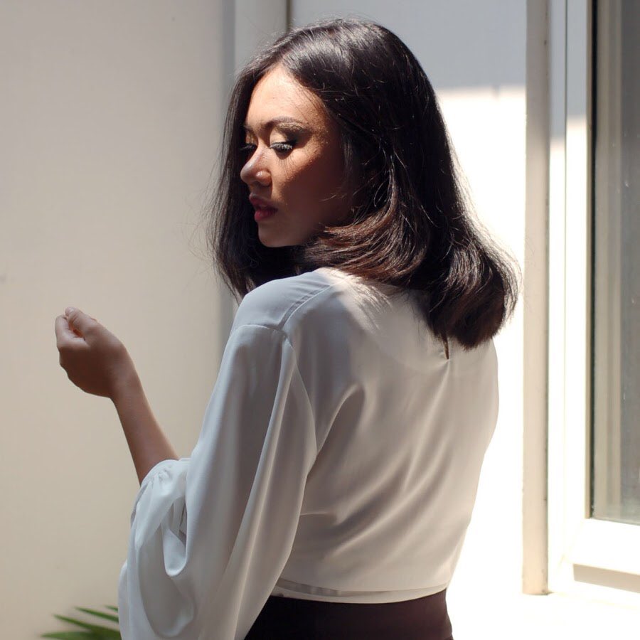 #RRILiveMusicJktTM salah satu pengisi acara malam ini Indi Ameera